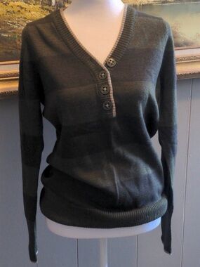 Smartwool Olive Green V-Neck Henley Sweater